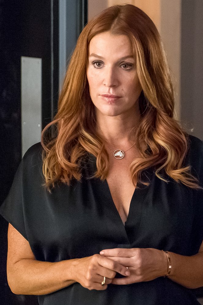 Unforgettable - Moving On - Photos - Poppy Montgomery