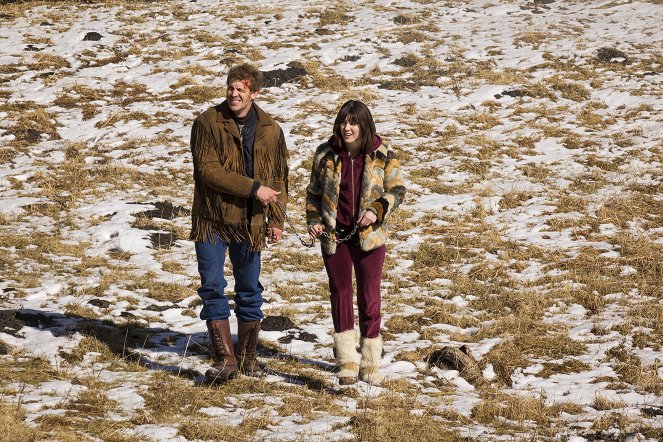 Fargo - Who Rules the Land of Denial? - Making of - Russell Harvard, Mary Elizabeth Winstead