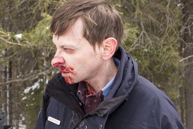 Fargo - Season 3 - Kdo je králem popírání? - Z natáčení - DJ Qualls