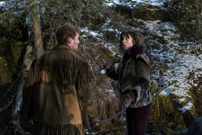 Fargo - Kdo je králem popírání? - Z nakrúcania - Russell Harvard, Mary Elizabeth Winstead