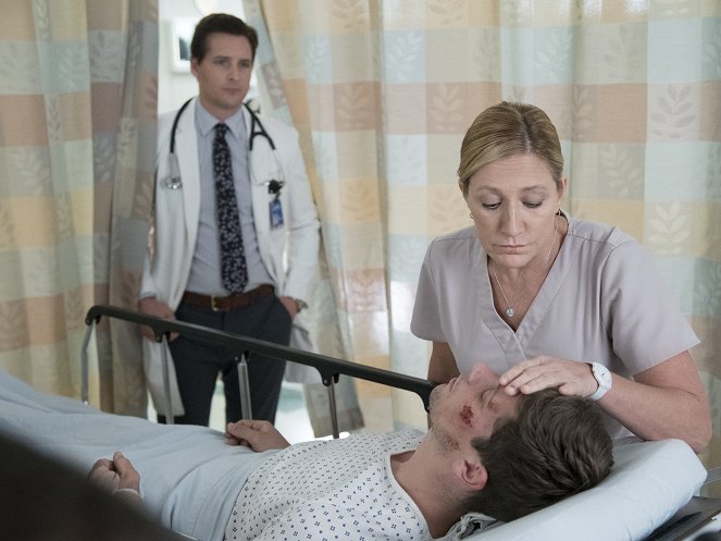 Nurse Jackie - Von wegen „schwaches Geschlecht“ - Filmfotos - Peter Facinelli, Edie Falco