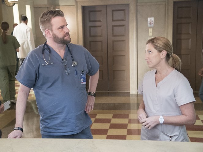 Nurse Jackie - Season 7 - Managed Care - Photos - Stephen Wallem, Edie Falco
