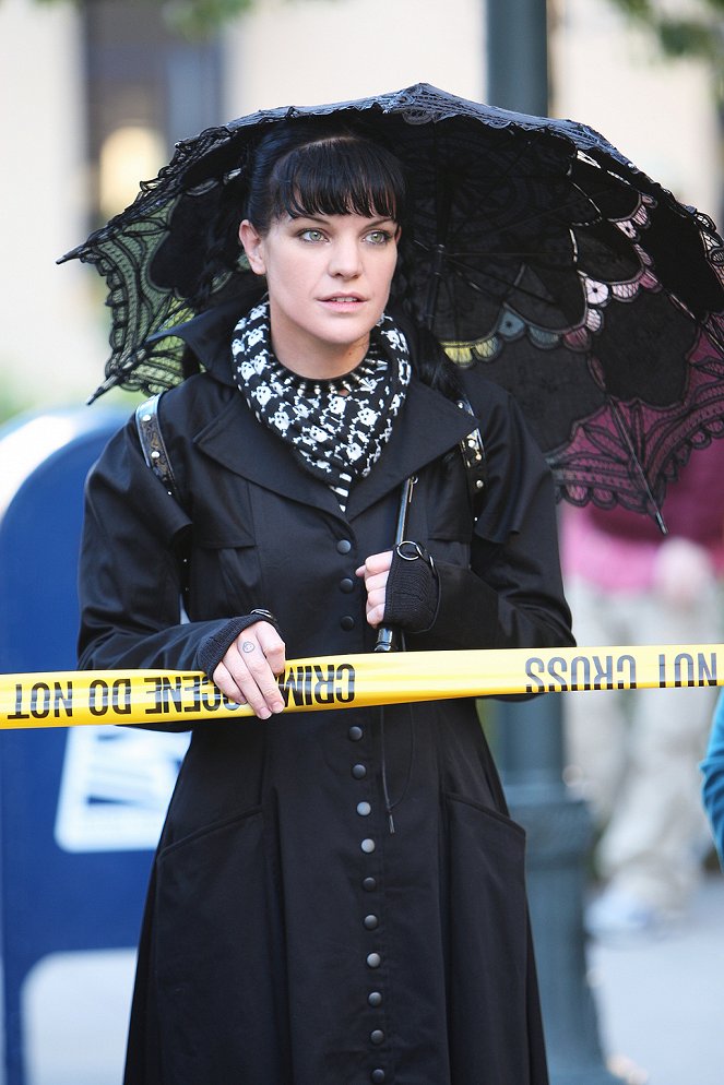 NCIS: Naval Criminal Investigative Service - South by Southwest - Photos - Pauley Perrette