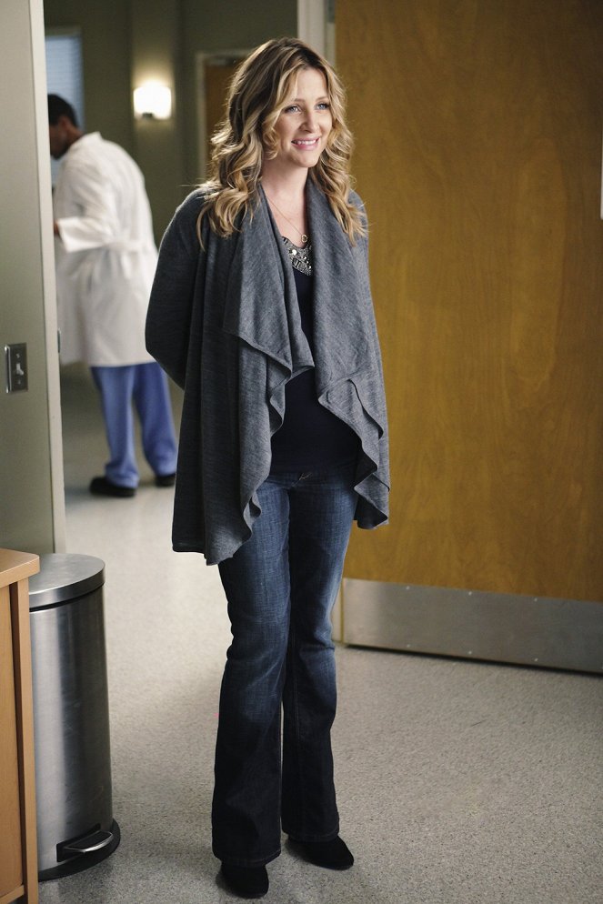Grey's Anatomy - Season 7 - That's Me Trying - Photos - Jessica Capshaw