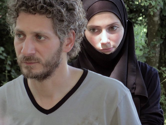 Border - Filmfotók - Wasim Abo Azan, Sara El Debuçh