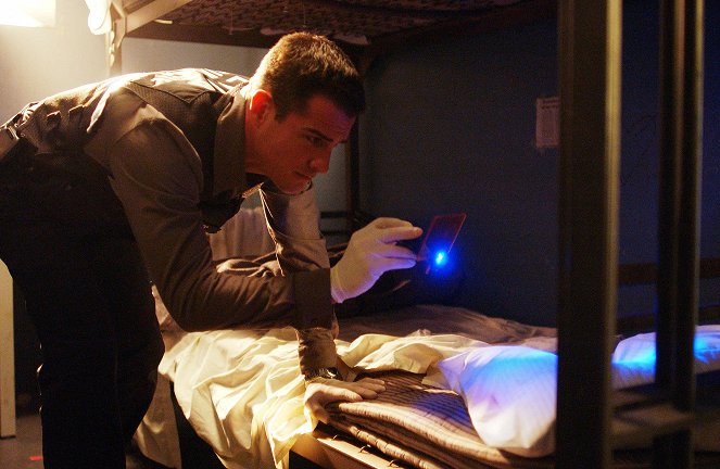 CSI: Kryminalne zagadki Las Vegas - Season 4 - Podejrzana ucieczka - Z filmu - George Eads