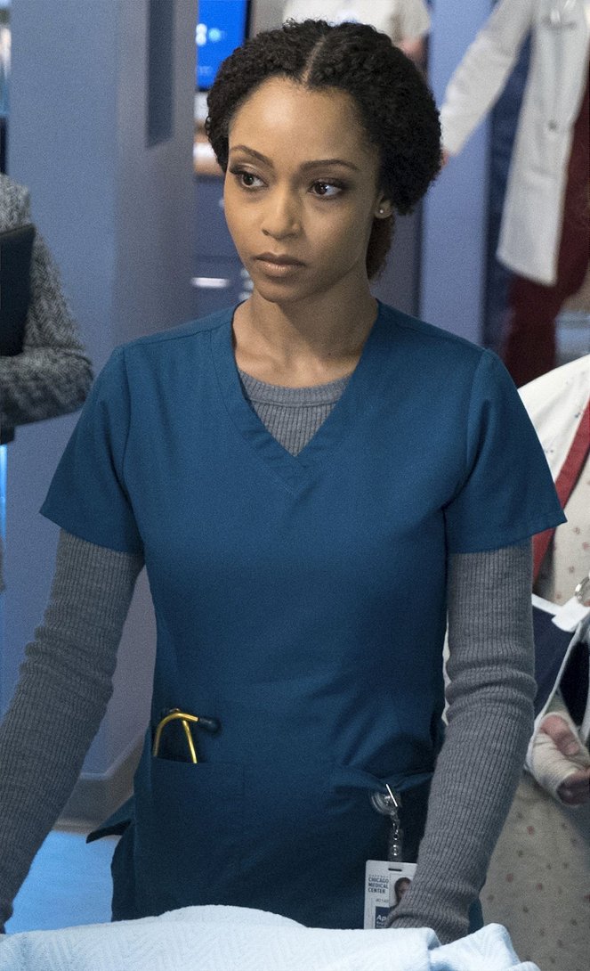 Chicago Med - Cold Front - Photos - Yaya DaCosta