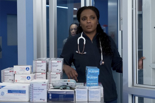 Chicago Med - Season 2 - Cold Front - Photos - Marlyne Barrett