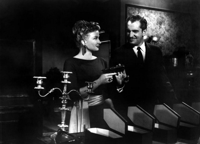 House on Haunted Hill - Photos - Carol Ohmart, Vincent Price