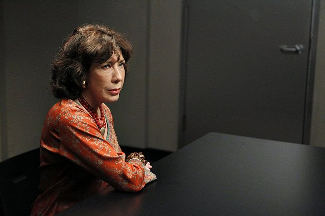 NCIS: Naval Criminal Investigative Service - The Penelope Papers - Van film - Lily Tomlin