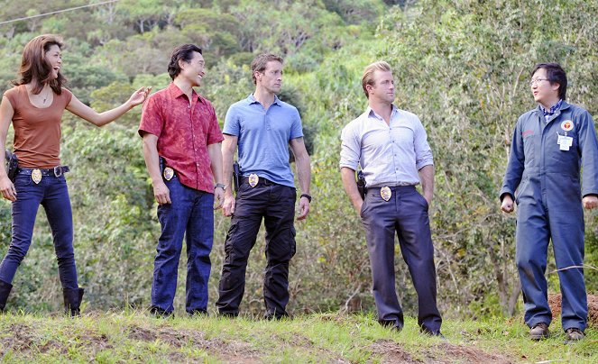Hawaii Five-0 - A hagyományőrzők - Filmfotók - Grace Park, Daniel Dae Kim, Alex O'Loughlin, Scott Caan, Masi Oka