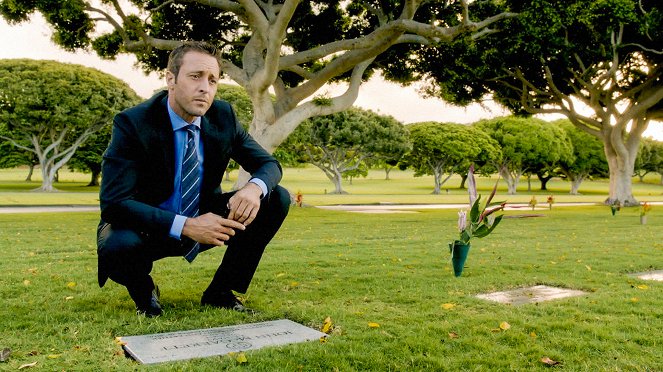 Hawaii Five-0 - Ehrensache - Filmfotos - Alex O'Loughlin