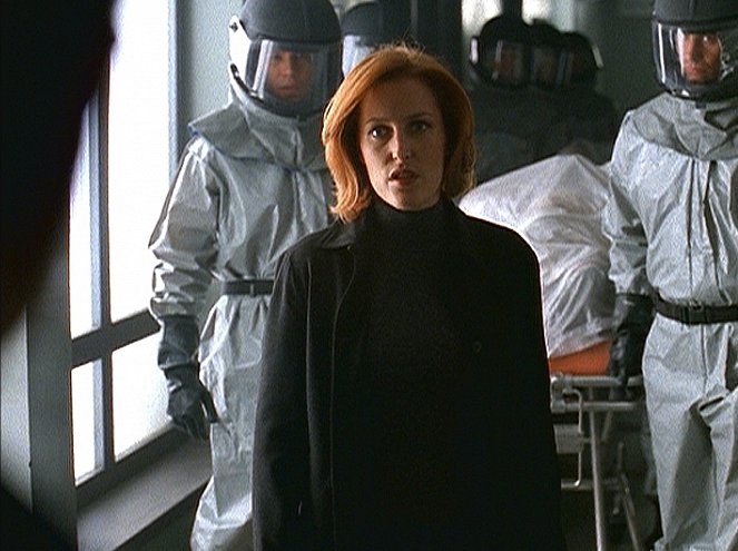 The X-Files - Season 8 - Medusa - Photos - Gillian Anderson
