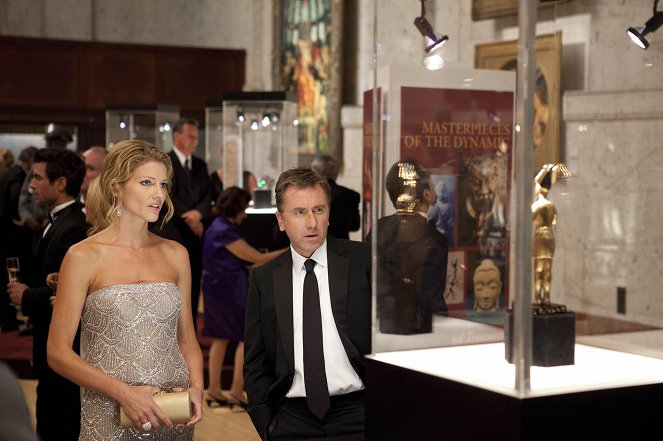 Lie to Me - Double Blind - Photos - Tricia Helfer, Tim Roth
