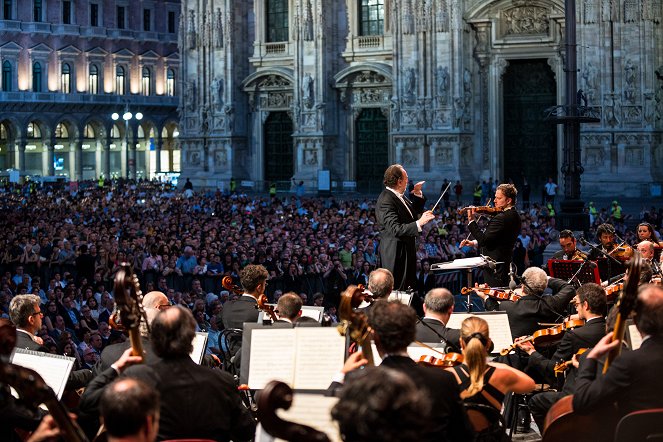 Konzert auf dem Mailänder Domplatz - Nikolaj Znaider, Riccardo Chailly, Orchester der Mailänder Scala - Filmfotos