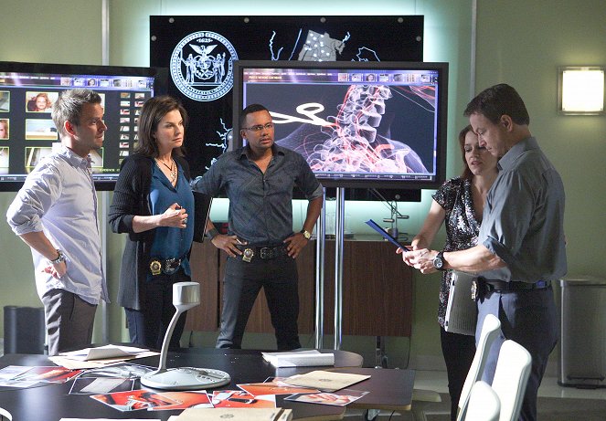 CSI: New York-i helyszínelők - Season 7 - A harmincnegyedik emelet - Filmfotók - Carmine Giovinazzo, Sela Ward, Hill Harper, Anna Belknap, Gary Sinise