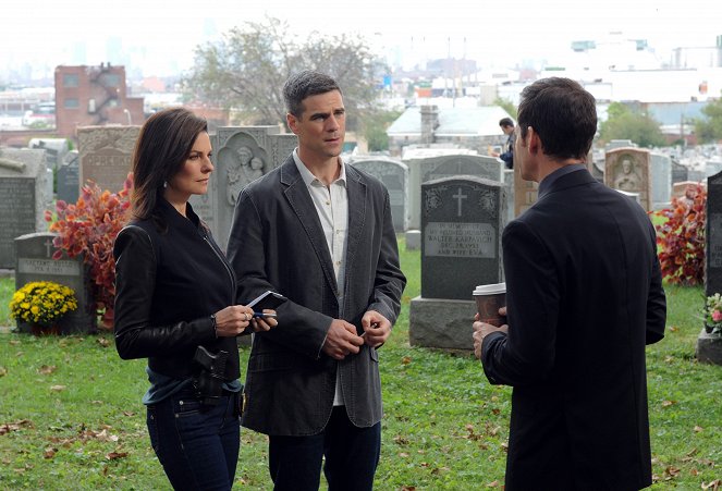 CSI: NY - Get Me Out of Here! - Photos - Sela Ward, Eddie Cahill