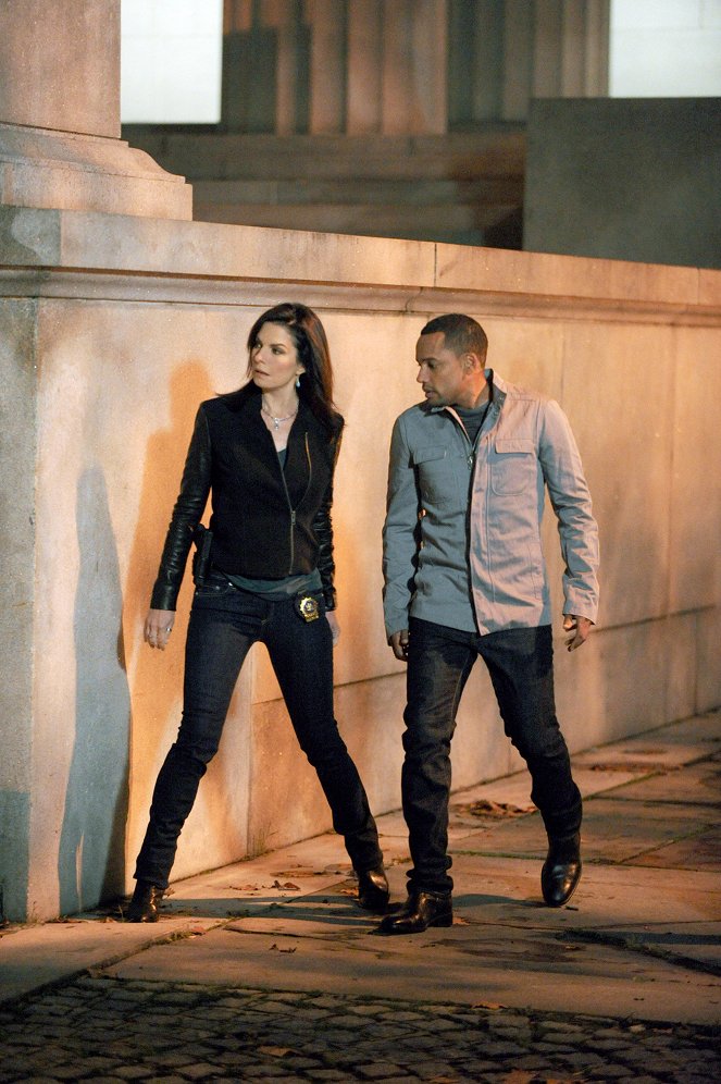 CSI: NY - Get Me Out of Here! - Photos - Sela Ward, Hill Harper
