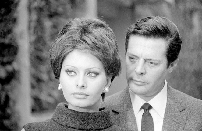 Donne nel Mito: Sophia racconta la Loren - Filmfotók - Sophia Loren, Marcello Mastroianni