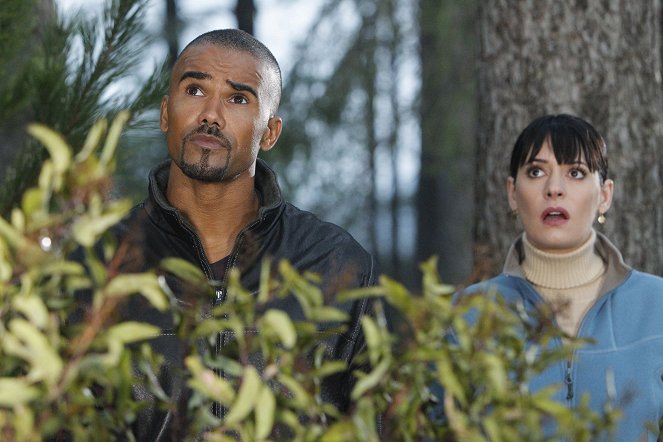 Criminal Minds - Season 6 - Into the Woods - Photos - Shemar Moore, Paget Brewster