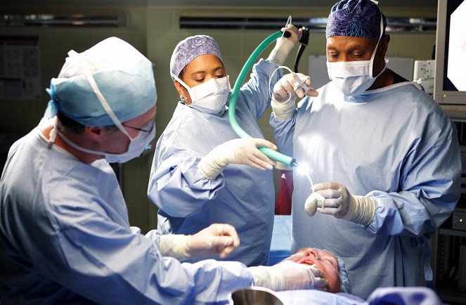 Grey's Anatomy - Die jungen Ärzte - Season 7 - Heilung - Filmfotos - Chandra Wilson, James Pickens Jr.