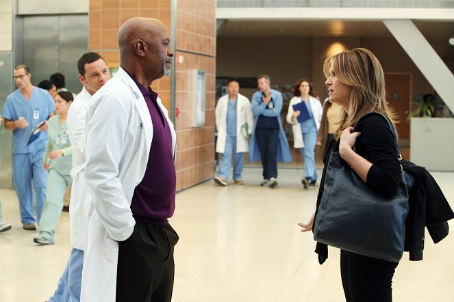 Grey's Anatomy - Disarm - Photos - Justin Chambers, James Pickens Jr., Jessica Capshaw