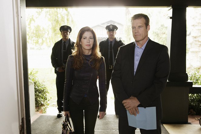 Body of Proof - Committed - Van film - Dana Delany, Mark Valley
