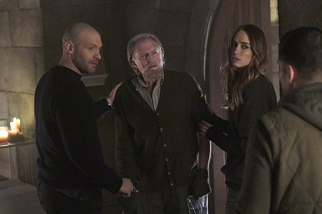 The Strain - Ouroboros - De la película - Corey Stoll, David Bradley, Ruta Gedmintas