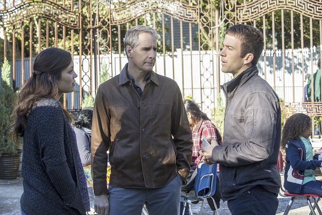 NCIS: New Orleans - Undocumented - Photos - Scott Bakula, Lucas Black