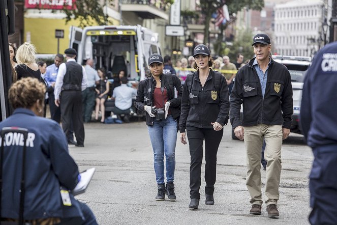 Námořní vyšetřovací služba: New Orleans - Čím krvavější, tím lepší - Z filmu - Shalita Grant, Zoe McLellan, Scott Bakula