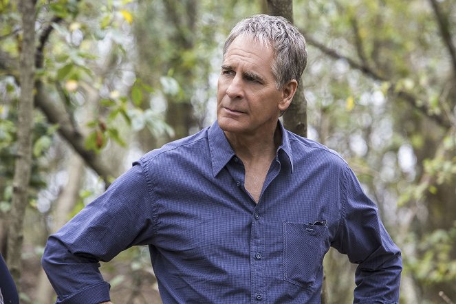 NCIS: New Orleans - Means to an End - Film - Scott Bakula