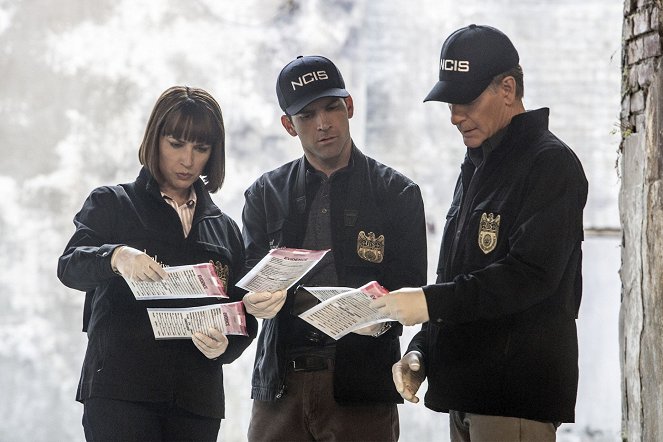 Agenci NCIS: Nowy Orlean - Środek do celu - Z filmu - Julie Ann Emery, Lucas Black, Scott Bakula