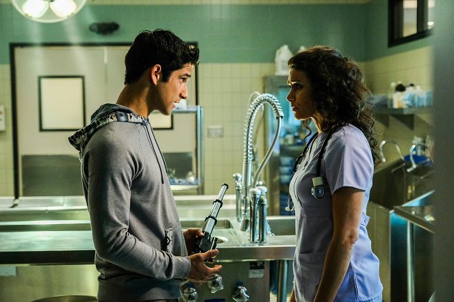 Teen Wolf - Season 6 - Said the Spider to the Fly - Photos - Tyler Posey