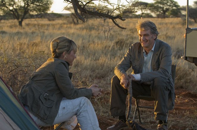 Auftrag in Afrika - Filmfotos - Katharina Abt, Walter Sittler