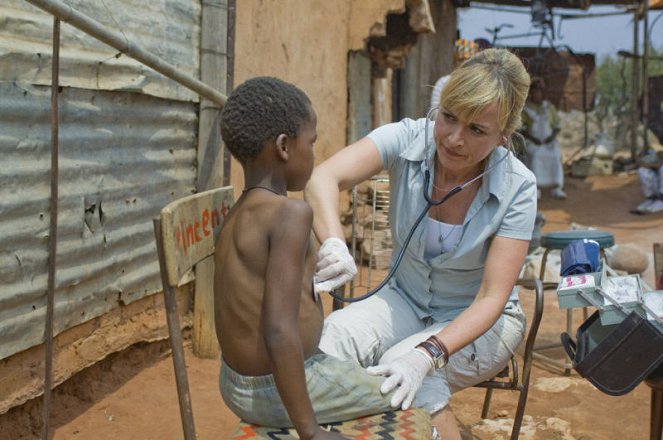 Auftrag in Afrika - Kuvat elokuvasta - Katharina Abt