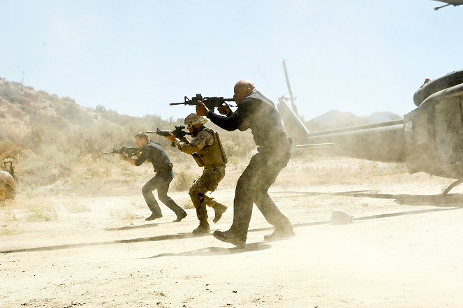 NCIS: Los Angeles - Season 2 - Borderline - De la película