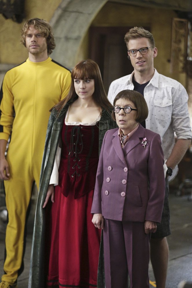 NCIS: Los Angeles - Blame It on Rio - Photos - Eric Christian Olsen, Renée Felice Smith, Linda Hunt, Barrett Foa