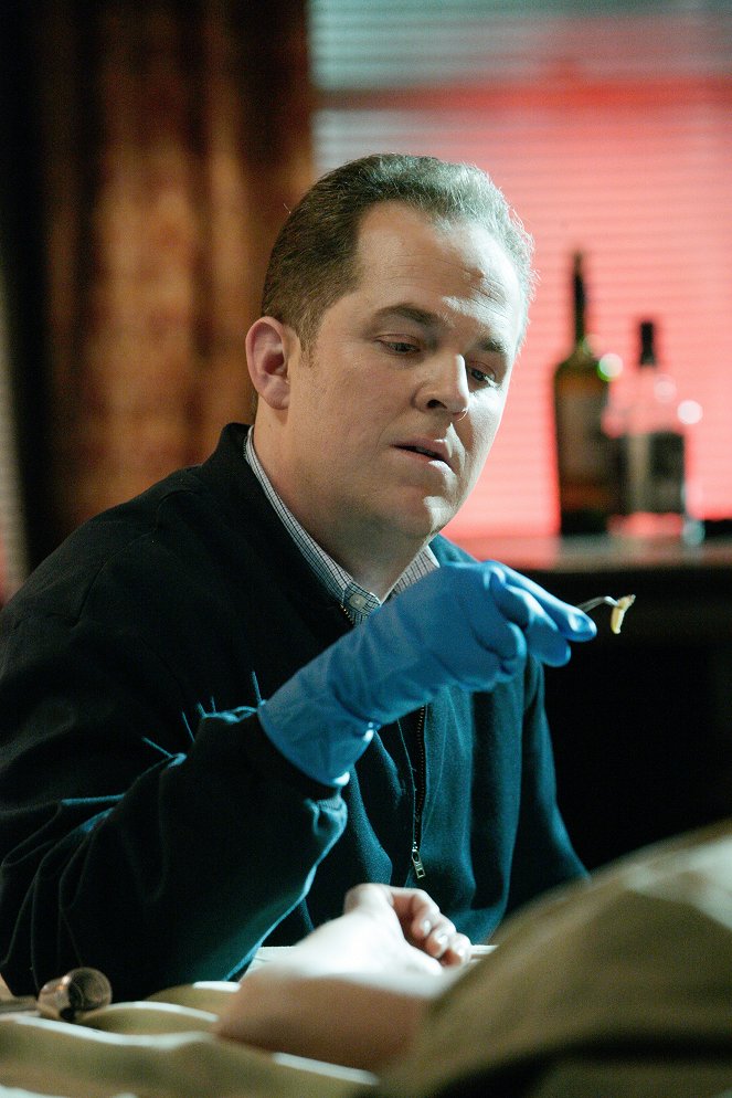 CSI: Crime Scene Investigation - Season 9 - Kill Me if You Can - Photos - David Berman