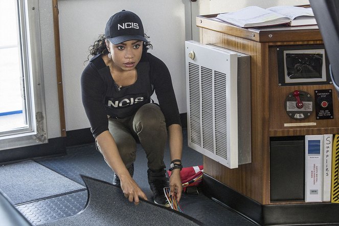 NCIS: New Orleans - Sleeping with the Enemy - Photos - Shalita Grant