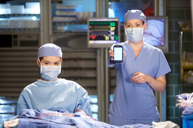 Grey's Anatomy - Ne me quitte pas - Film - Sarah Drew, Chyler Leigh