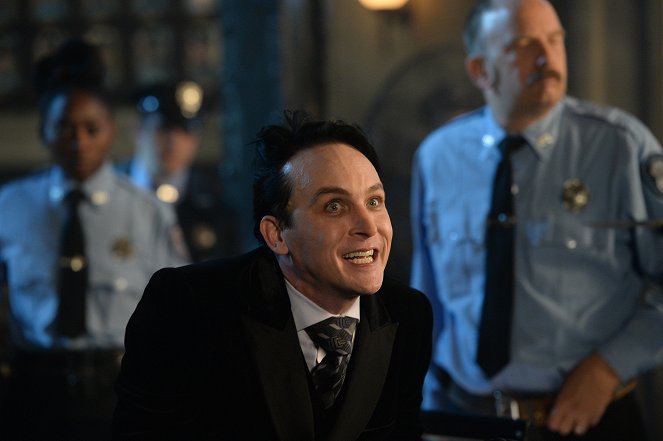 Gotham - Queen Takes Knight - Photos - Robin Lord Taylor