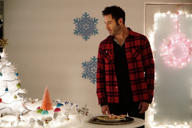 Married by Christmas - Filmfotos - Coby Ryan McLaughlin