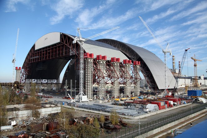 Building Chernobyl's Mega Tomb - Z filmu