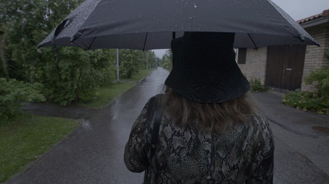 Arman ja Suomen rikosmysteerit - Musta leski - Film