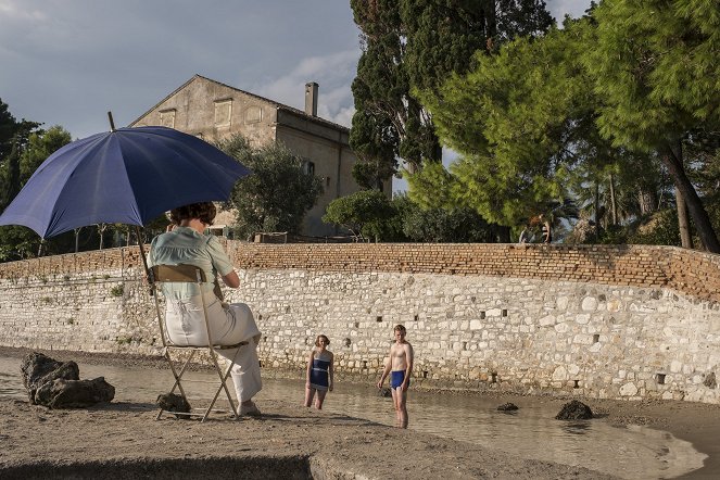The Durrells - Episode 5 - Photos - Keeley Hawes, Daisy Waterstone, Callum Woodhouse