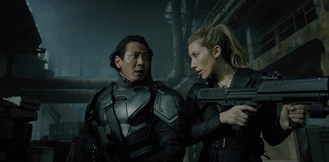 Altered Carbon - Photos - Dichen Lachman, Will Yun Lee