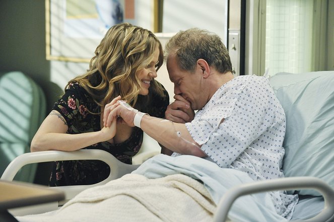 Grey's Anatomy - P.Y.T. (Pretty Young Thing) - Photos - Jeff Perry