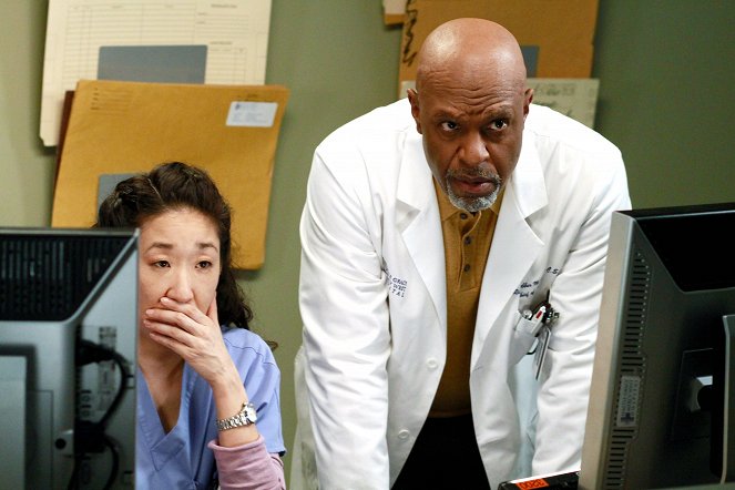 Grey's Anatomy - Die jungen Ärzte - Gegen die Regeln - Filmfotos - Sandra Oh, James Pickens Jr.