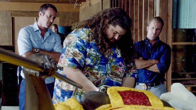 Hawaii 5.0 - Prawda jest gdzieś tam - Z filmu - Alex O'Loughlin, Jorge Garcia, Scott Caan