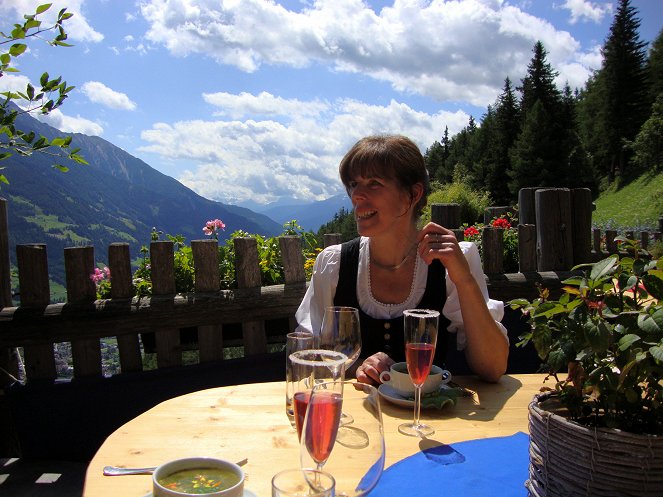 Die kulinarischen Abenteuer der Sarah Wiener in den Alpen - Z filmu
